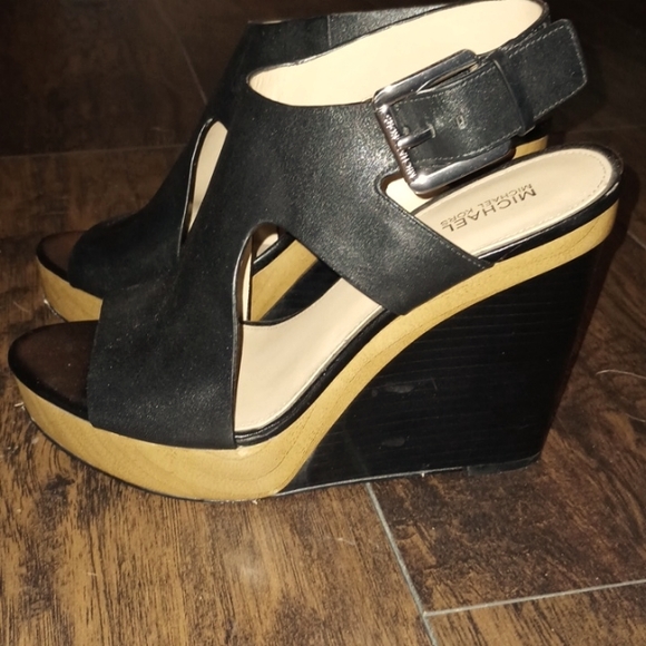 MK Black Leather Wedges - Picture 2 of 5